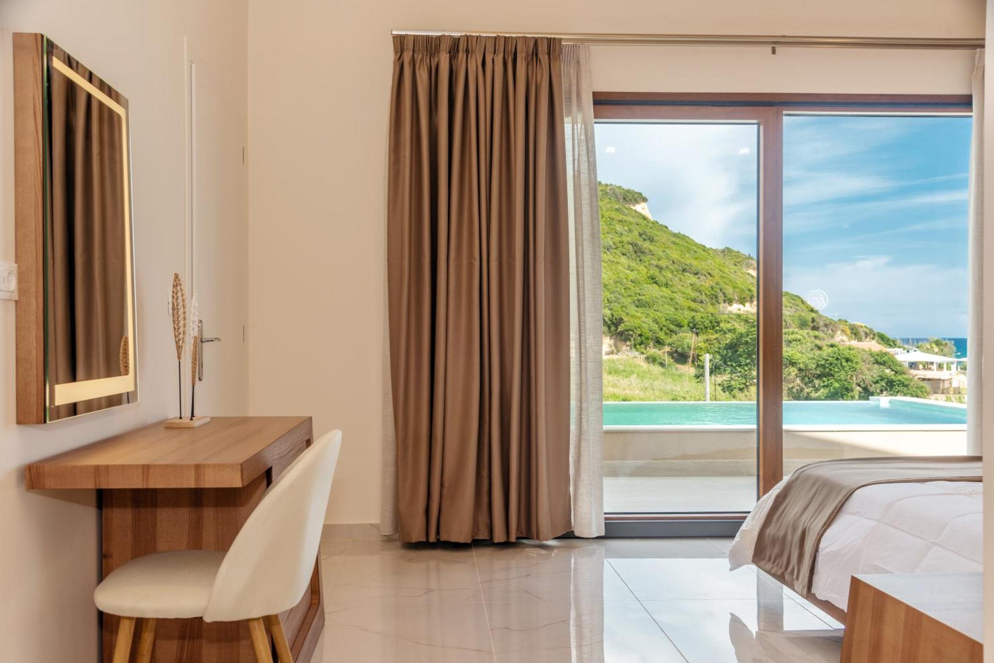 Villa Vasillis-Heated Swimming Pool With Infinity View Vitalades Exterior photo