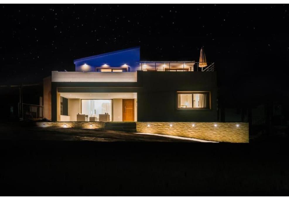 Villa Vasillis-Heated Swimming Pool With Infinity View Vitalades Exterior photo